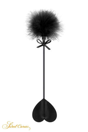 Tapette coeur avec pompon noir