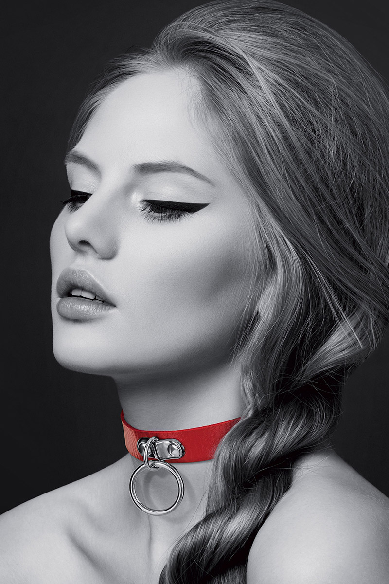 Collier Fetish rouge avec anneau